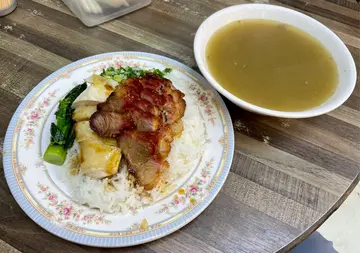 叉雞飯、例湯