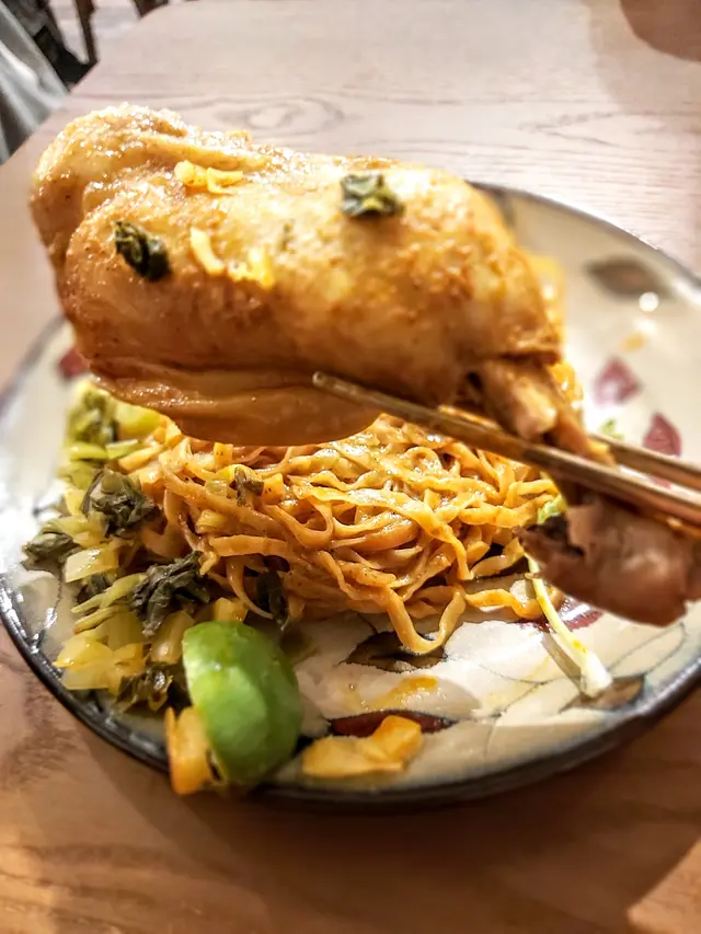 泰北鹹蛋黃撈麵