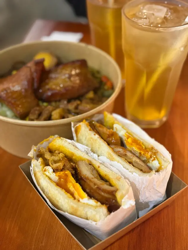 麻辣鬼椒慢烤雞腿蛋吐司