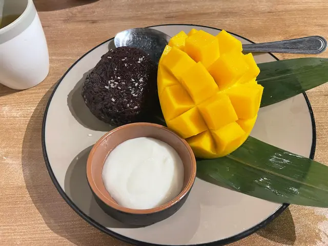 椰学芒果紫糯米飯