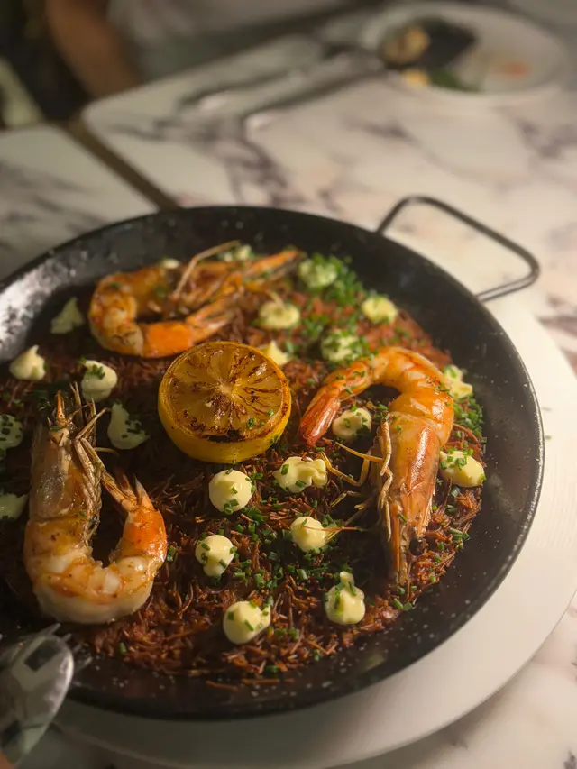 Fideuá de Langosta y Gambas