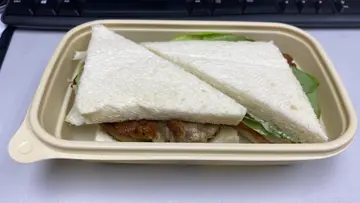 鸡扒三文治