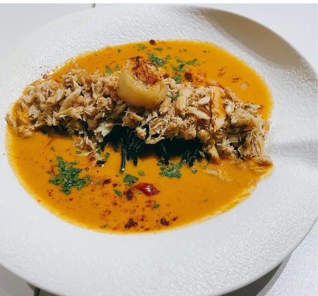 龍蝦濃湯蟹肉帶子麵