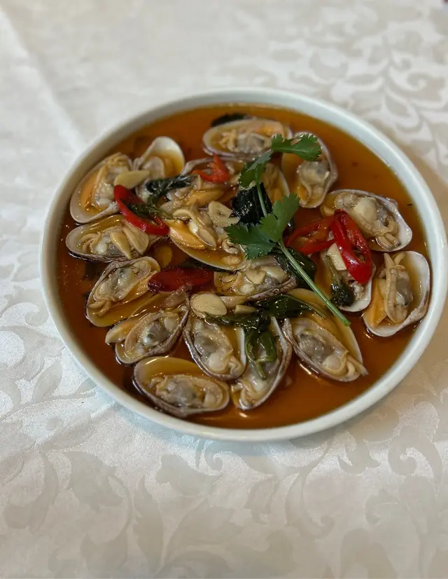 一個平面都舖唔滿,佢Menu嗰圖片真係僅供參考。味道不過不失。