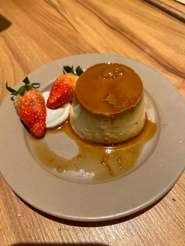 蛋味同奶味好濃郁,質感幾厚實,仲比我想像中大個~係甜咗少少🤏🏻~$45有個布甸同埋餐飲☕️,都算OK啦🥰