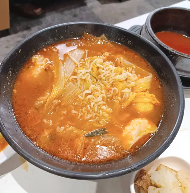 海鮮湯拉麵