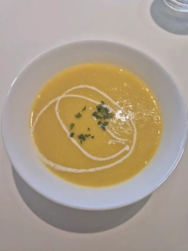 是日餐湯:粟米湯  Soup of the Day: Corn Soup
