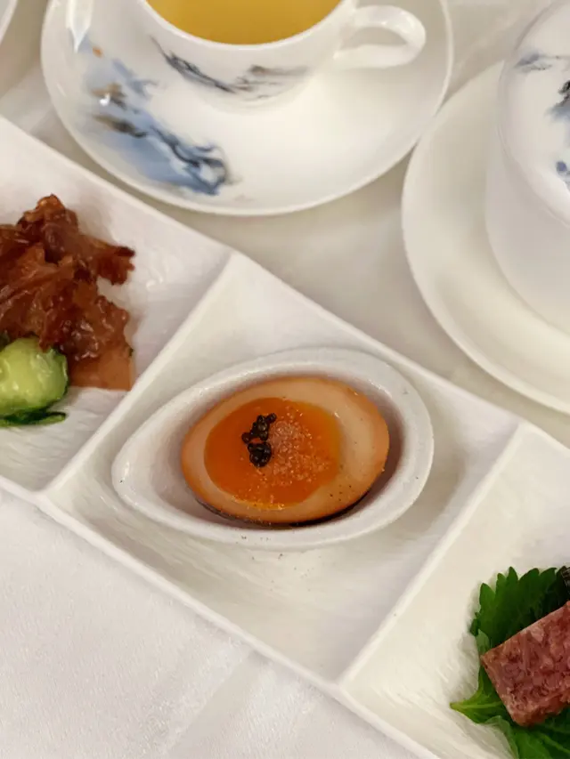 魚子醬海鹽糖心燻蛋