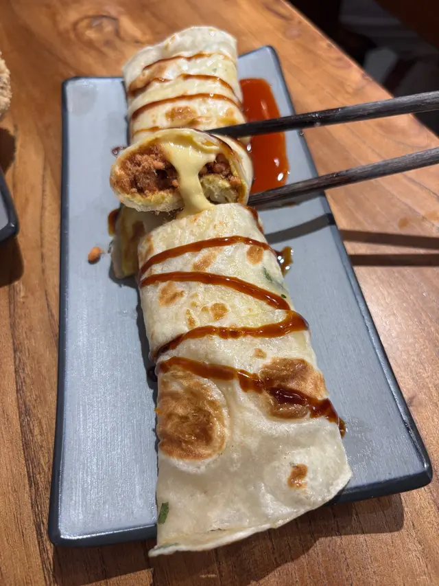 肉鬆起司蛋餅