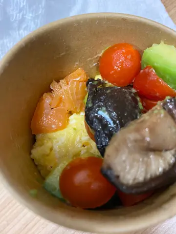 Eggpots  Smoked salmon