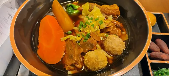 紅燒三寶牛肉麵
