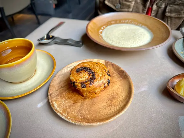 蘑菇湯配香菇酥