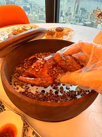 大紅袍乳鴿