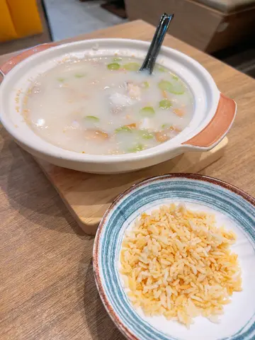 金牌脆米海皇泡飯