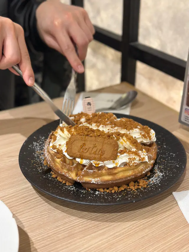 香蕉海鹽焦糖窩夫