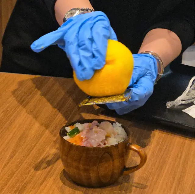 特上二重拖羅蓉海鮮丼定食
