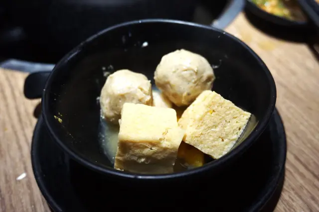 胡椒豬肚肉丸、蜂巢豆腐