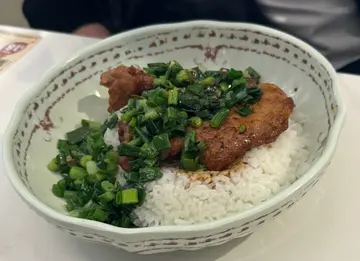 葱油猪扒饭