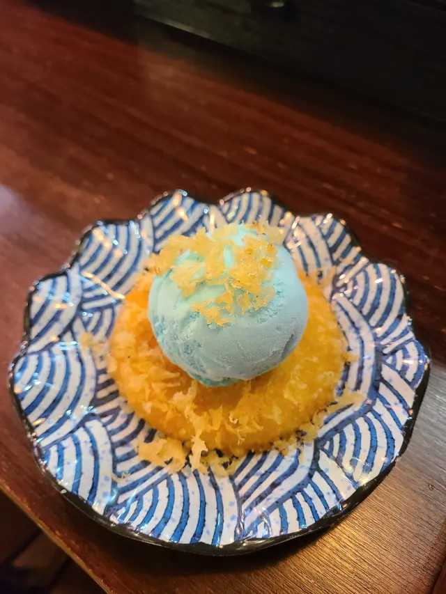 炸菠蘿伴海鹽雪糕