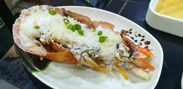 蒜蓉蒸龍蝦 