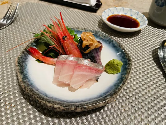 甜蝦 櫻鯛薄切 初鰹配洋蔥酸汁