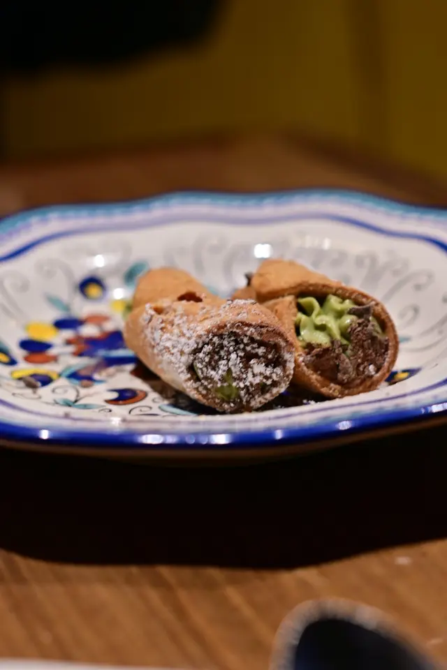 開心果西西里忌廉卷餅