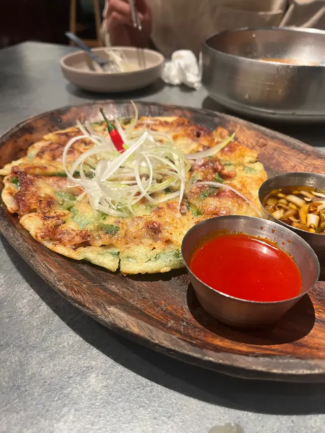 八爪魚份量偏少,麵粉較多,即叫即煎,餅皮好脆