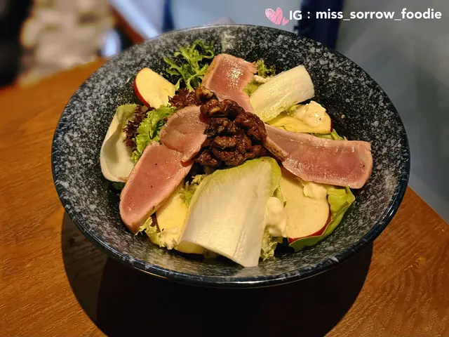 炙燒吞拿魚沙律