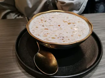 椰奶桃膠芋圓
