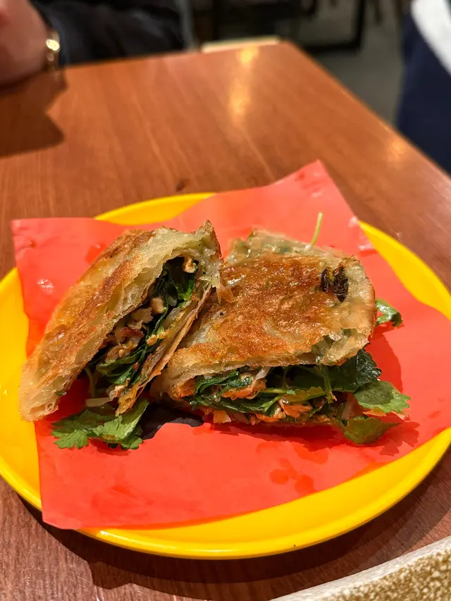 芫茜雞絲手抓餅