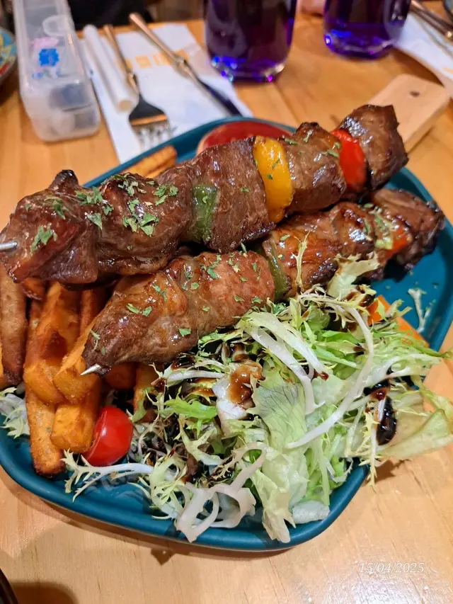 係好食嘅,但係唔夠熱,微暖