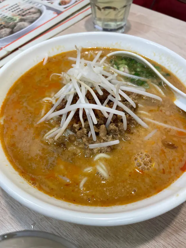 招牌xo醬擔擔麵