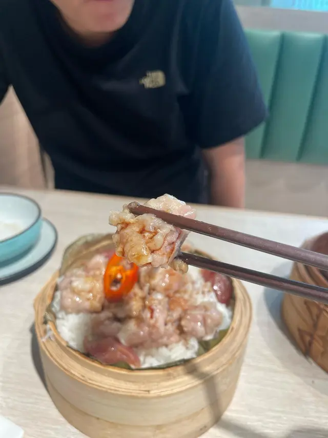 荷葉籠仔海味臘腸排骨飯