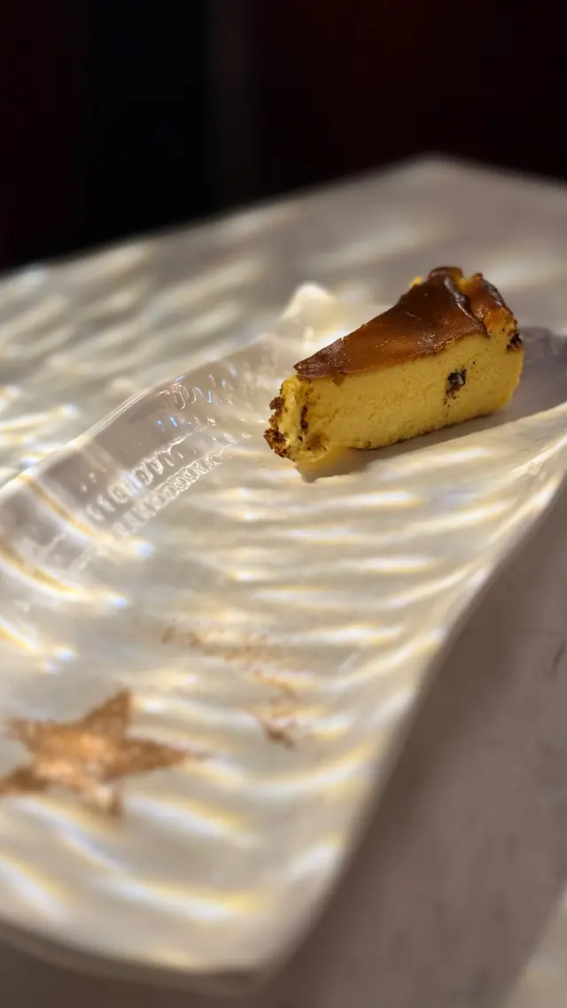 西班牙巴斯克焦香芝士蛋糕