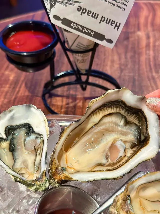 Oyster Palette