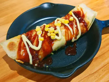 芝士吞拿鱼粟米蛋饼