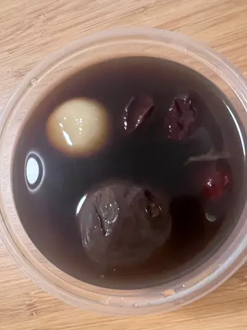 桑寄生蓮子蛋湯圓