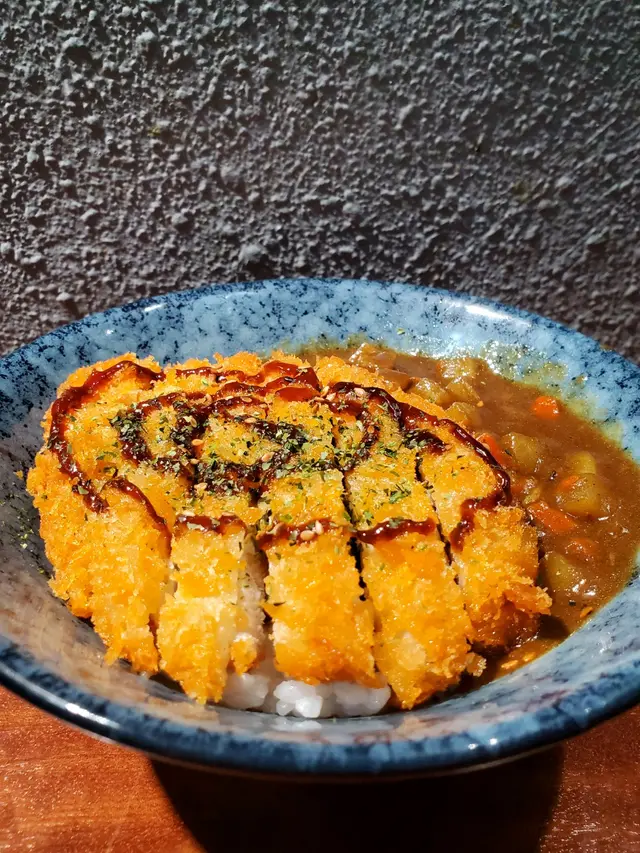 王牌咖喱吉列豬扒飯