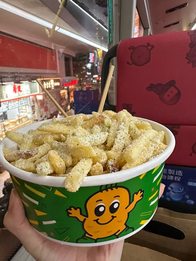 Sour  cream  potato  chips  