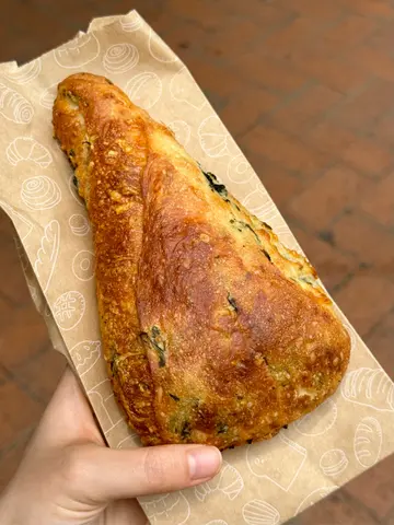 菠菜芝士法包