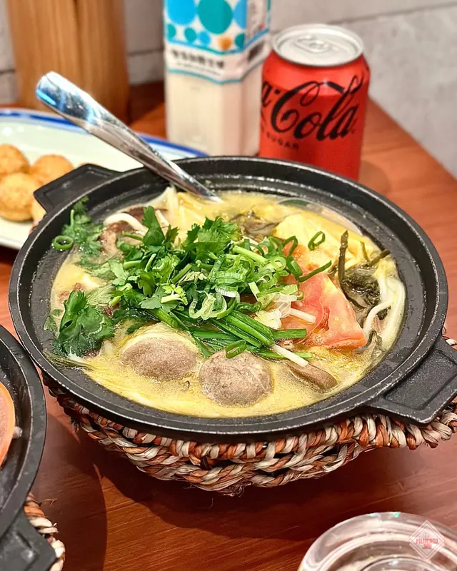 招牌牛魔王小鍋米線