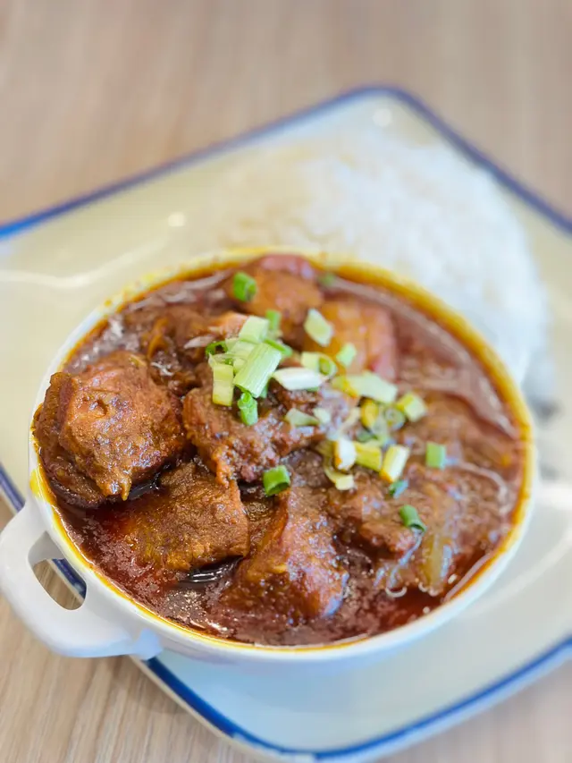 印尼咖哩牛腩飯