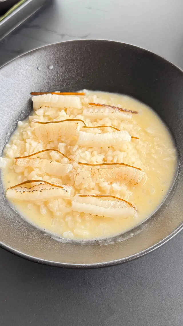 魚片配以海帶燴飯，美味可口，不油膩。￼￼