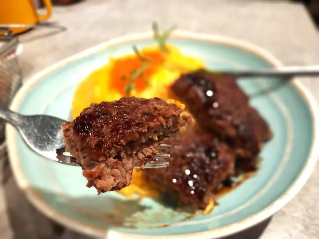 照燒安格斯純牛漢堡蛋包飯 