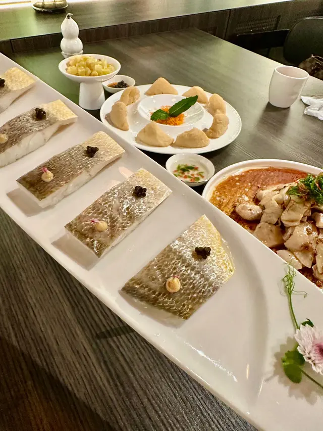 魚子醬凍黃花