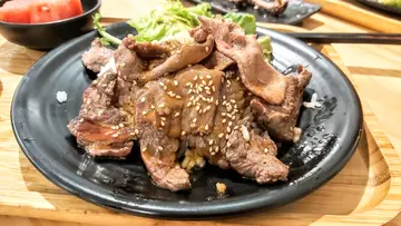 澳洲和牛拼牛舌定食