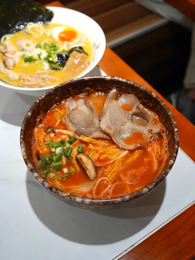 慢煮豚肉叉燒特制蕃茄湯烏冬
