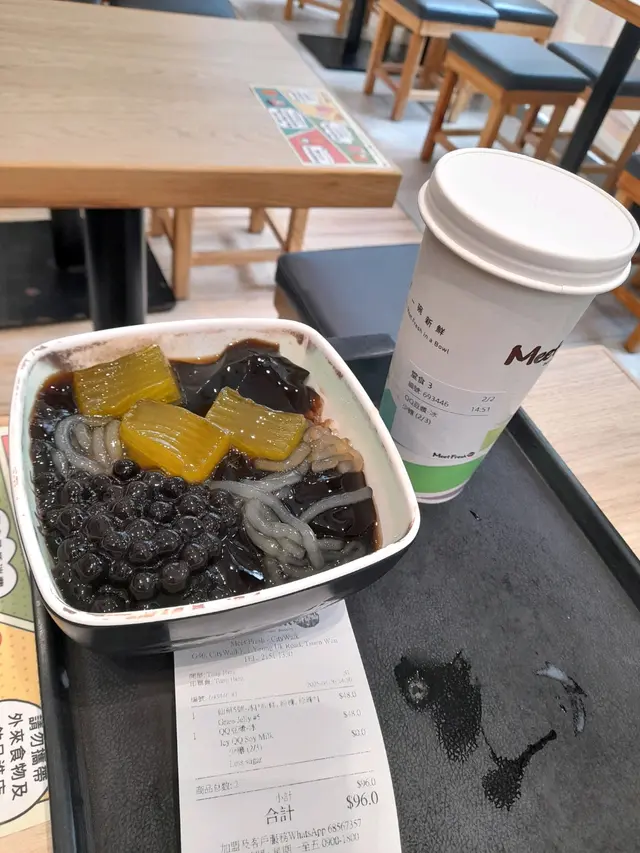 左:仙草5號, 右:凍QQ豆漿少糖