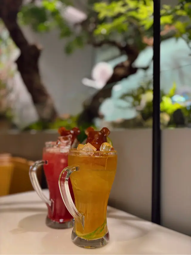 紅寶石琉璃$28 & 龍井檸檬茶$28