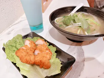虾饼汤河粉